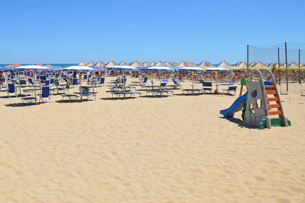 B&B L’Angolino Montesilvano Marina Esterno foto