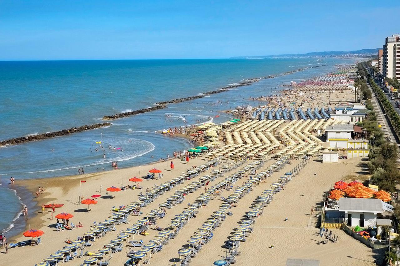 B&B L’Angolino Montesilvano Marina Esterno foto